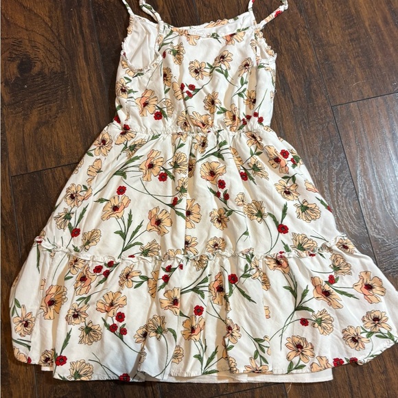 Cottage style with, boh feel 3rd + MALT White & Yellow spring floral mini dress - Picture 6 of 9